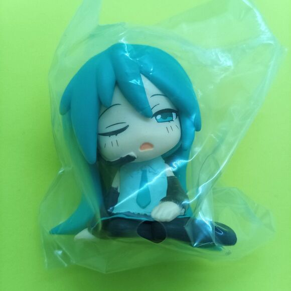 Hatsune Miku Miku project sekai mini figure - Picture 2 of 3